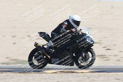 media/Oct-05-2025-CVMA (Sun) [[beeef4f201]]/Race 11-500-400(4)-350 Supersport/